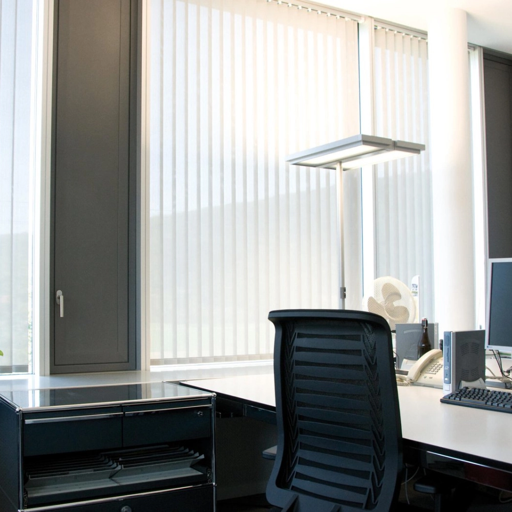 ofis-bro-dikey-perde-3rfm7-20250329-002236-scaled evren perde Ofis Büro Dikey Perde 3RFM7 - Görsel 1
